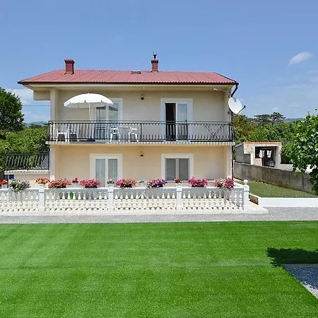 Rose Novi Vinodolski