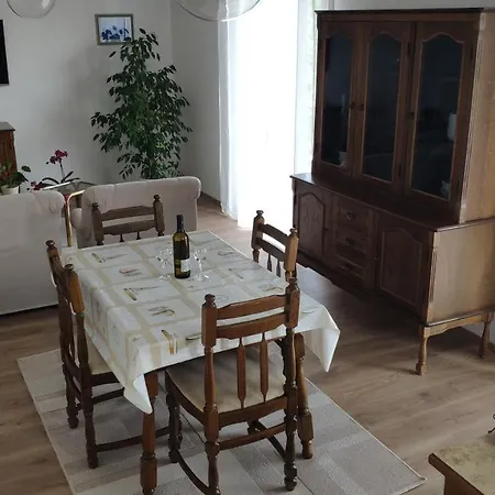 Apartman Rose *